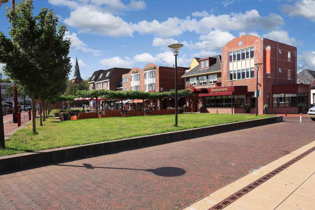 Hotel Parkzicht Veendam ภายนอก รูปภาพ